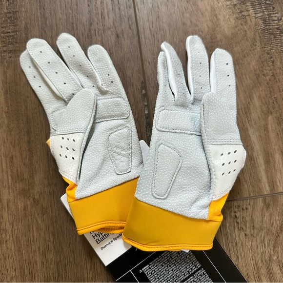 NWT! Nike Women’s Softball Batting Gloves, Hyperdiamond Select, Yellow, Small - Picture 4 of 7